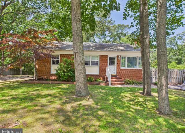 Property at 654 Rossburg Ct, Pasadena, MD 21122, 3 beds, 2 baths