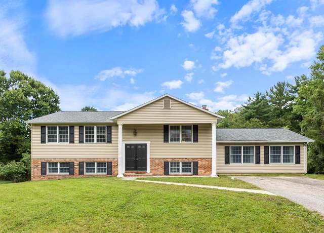 Property at 10078 Cabachon Ct, Ellicott City, MD 21042, 6 beds, 3.5 baths