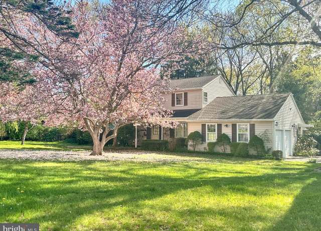 Property at 72 Bennett Dr, Doylestown, PA 18901, 3 beds, 2.5 baths