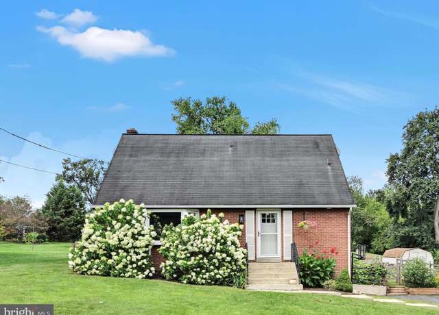 Property at 1774 Sammar Rd, Lancaster, PA 17601, 3 beds, 1.5 baths
