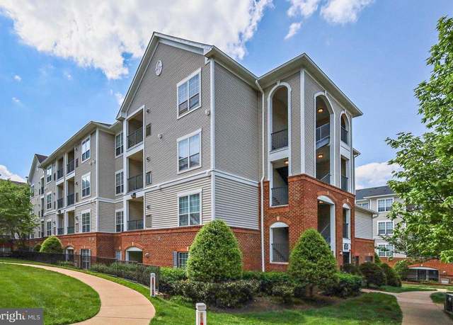 Property at 4852 Eisenhower Ave #133, Alexandria, VA 22304, 2 beds, 2 baths