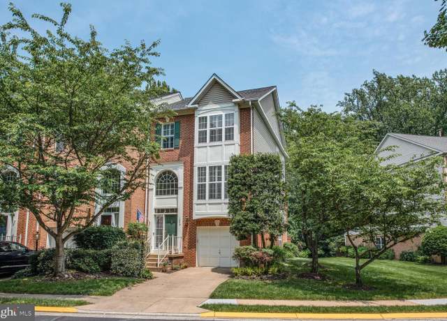 Property at 1249 Wild Hawthorn Way, Reston, VA 20194, 3 beds, 3 baths