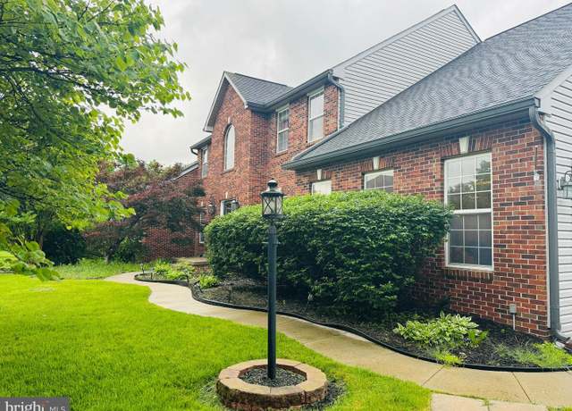 Property at 3 Spruce Hill Way, Charles Town, WV 25414, 4 beds, 3.5 baths