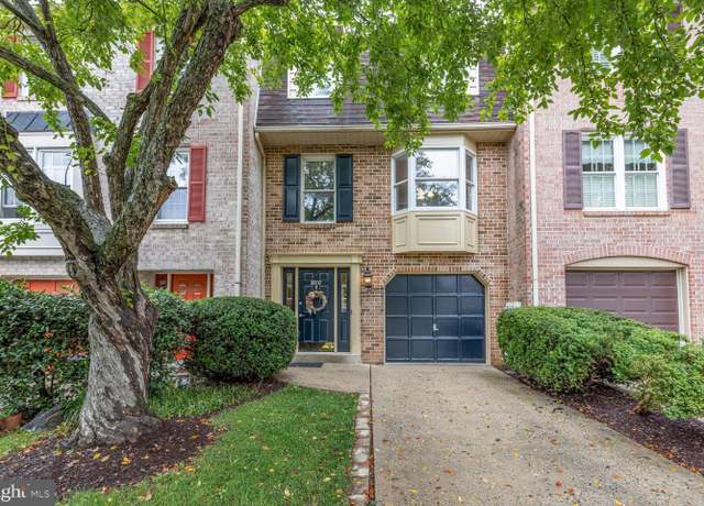 Property at 8010 Hollow Reed Ct, Frederick, MD 21701, 3 beds, 2.5 baths