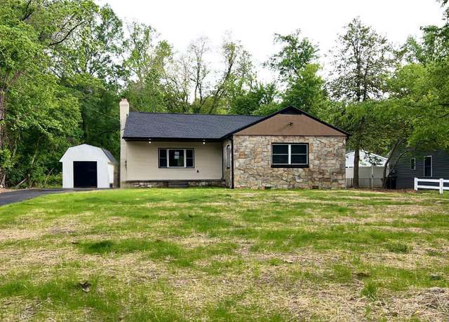Property at 104 Farmington Rd W, Accokeek, MD 20607, 5 beds, 2 baths