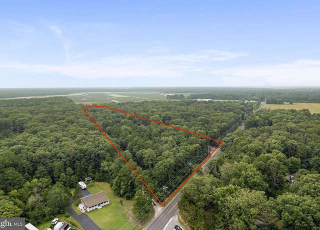 Property at 3019 S 1st Rd, Hammonton, NJ 08037, 2 beds, 2 baths