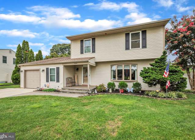 Property at 550 Sherry Dr, Runnemede, NJ 08078, 3 beds, 2.5 baths