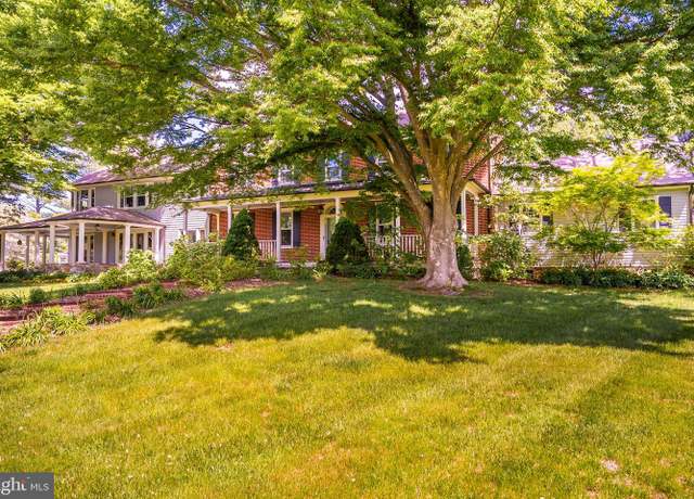Property at 7 Finch Ct, Princeton Junction, NJ 08550, 5 beds, 6 baths