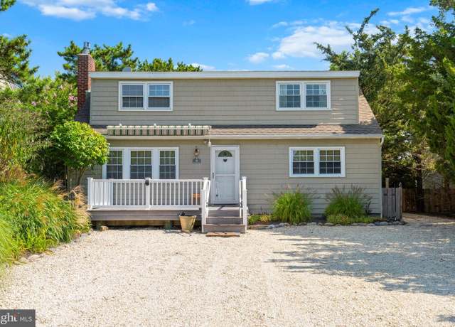 Property at 11 W 12 St, Barnegat Light, NJ 08006, 4 beds, 1.5 baths