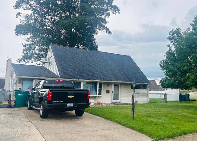 Property at 29 Cliff Rd, Levittown, PA 19057, 4 beds, 2 baths