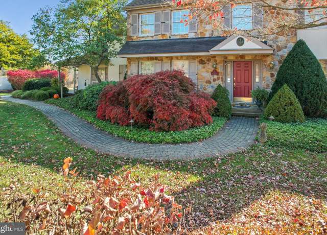 Property at 1034 Radley Dr, West Chester, PA 19382, 4 beds, 2.5 baths
