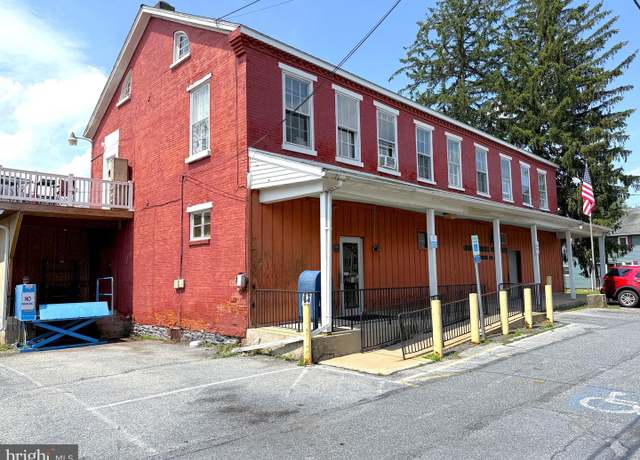 Property at 8 S Line Rd, Stevens, PA 17578, 5 beds, 3.5 baths