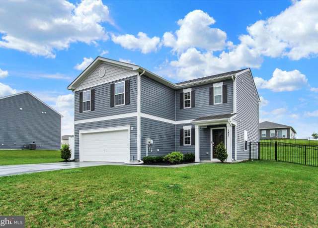 Property at 182 Knobby Hook Dr, Hanover, PA 17331, 4 beds, 2.5 baths