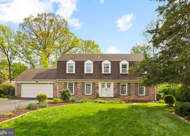 Property at 9008 Nomini Ln, Alexandria, VA 22309, 4 beds, 2.5 baths