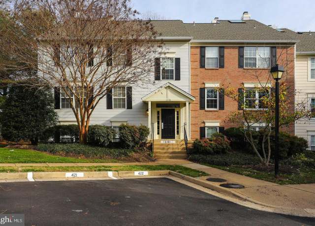 Property at 12101 Green Ledge Ct #33, Fairfax, VA 22033, 2 beds, 2 baths