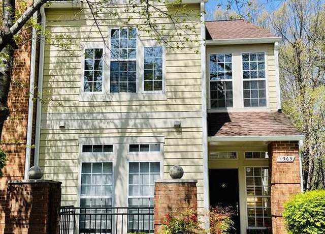 Property at 1369 Garden Wall Cir #714, Reston, VA 20194, 2 beds, 2 baths