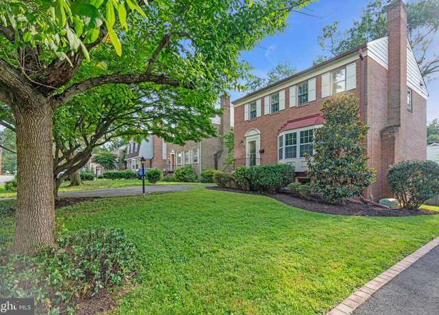 Property at 1218 Kensington Rd, Mclean, VA 22101, 4 beds, 3.5 baths