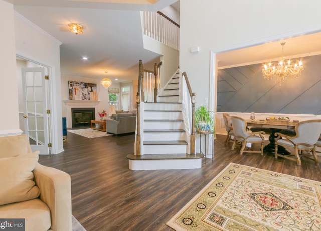 Property at 12901 Cedar Glen Ln, Herndon, VA 20171, 4 beds, 3.5 baths