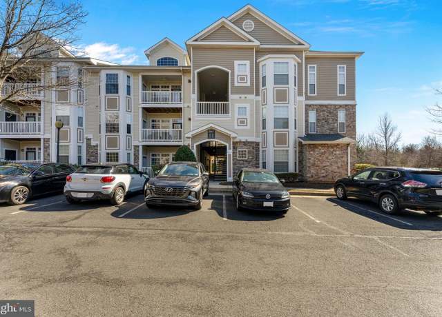 Property at 505 Sunset View Ter SE #106, Leesburg, VA 20175, 2 beds, 2 baths