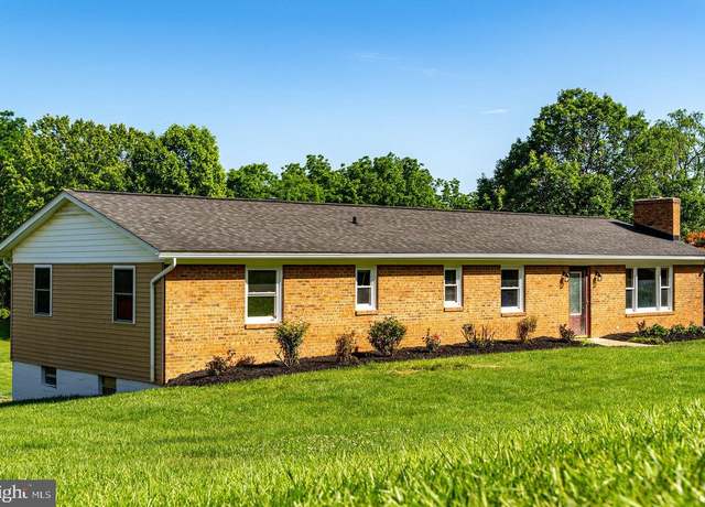 Property at 192 Jackson Ave, New Market, VA 22844, 4 beds, 2 baths