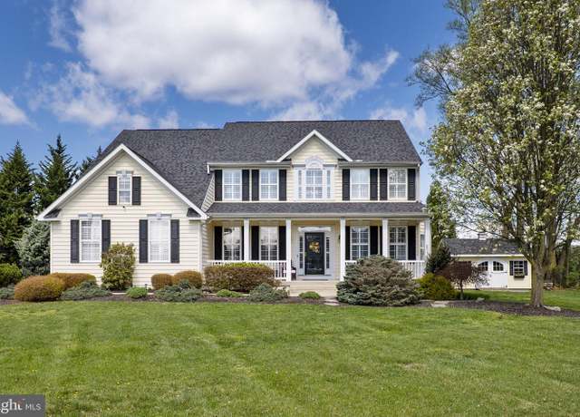 Property at 153 Blanchard Ln, Martinsburg, WV 25403, 4 beds, 3.5 baths