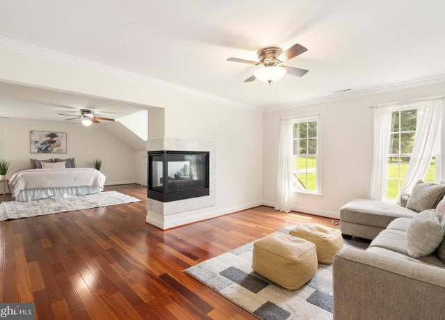 Property at 5 Fox Field Ct, Reisterstown, MD 21136, 4 beds, 4.5 baths