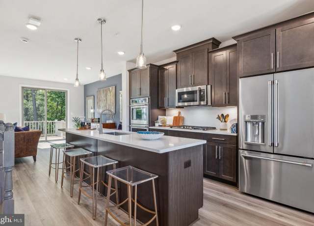 Property at 3006 Lemonade Ln, Upper Marlboro, MD 20772, 3 beds, 3.5 baths
