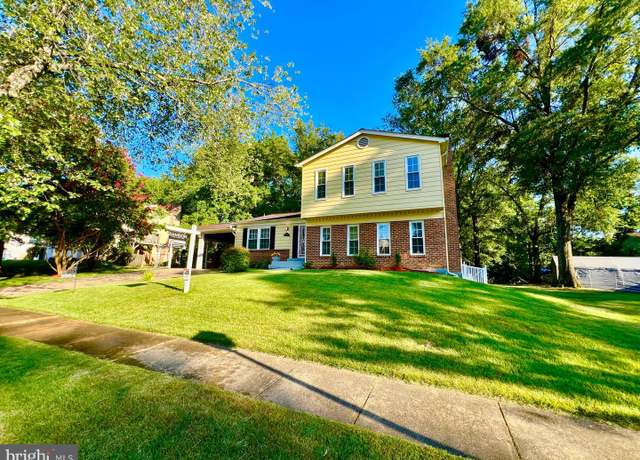 Property at 8924 Bluffwood Ln, Fort Washington, MD 20744, 5 beds, 2.5 baths