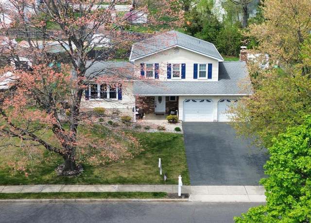 Property at 4 Kristin Way, Hamilton, NJ 08690, 3 beds, 1.5 baths
