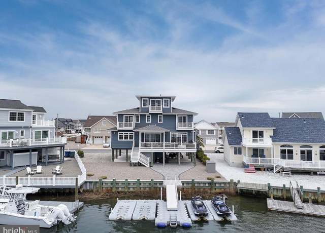Property at 4 E Pimlico Rd, Tuckerton, NJ 08087, 4 beds, 3 baths