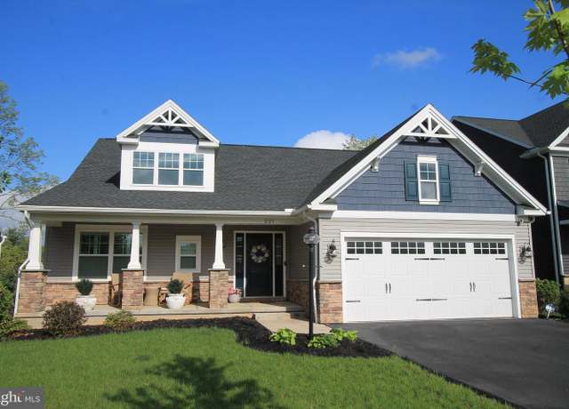 Property at 221 Beaumanor Rd, State College, PA 16803, 4 beds, 3 baths