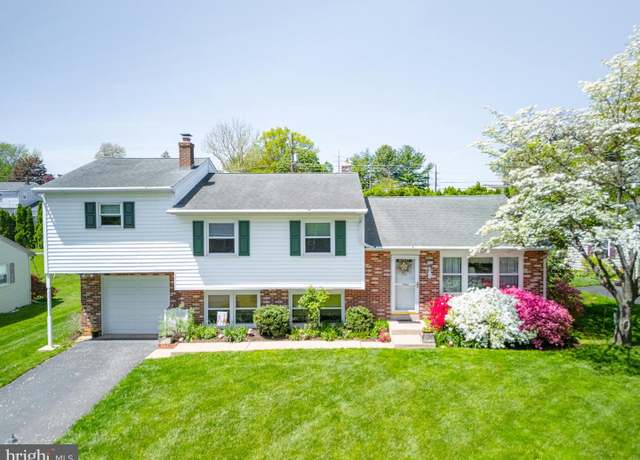 Property at 675 Gentry Dr, Lancaster, PA 17603, 4 beds, 3 baths
