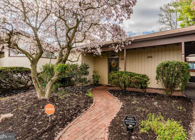 Property at 426 Flourtown Rd, Lafayette Hill, PA 19444, 3 beds, 1.5 baths