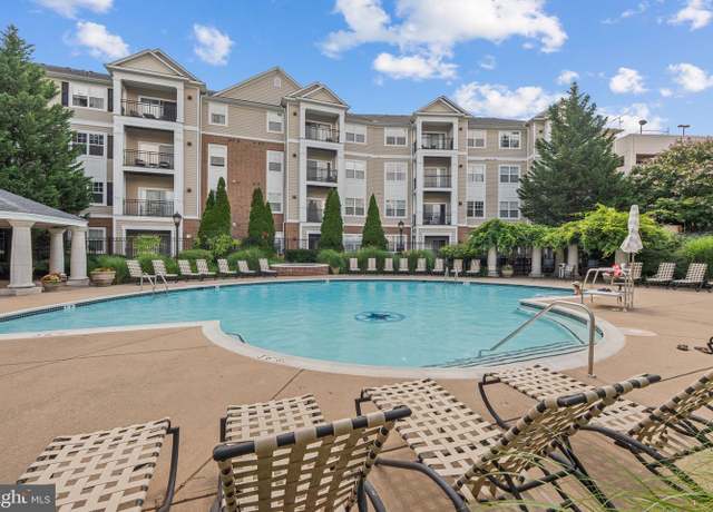 Property at 12953 Centre Park Cir #218, Herndon, VA 20171, 2 beds, 2 baths