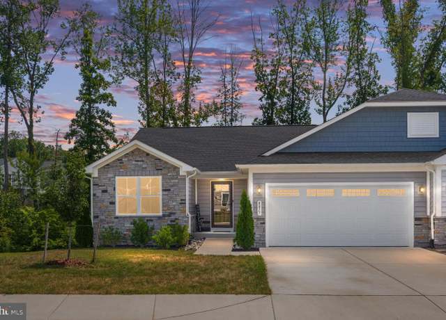 Property at 8817 Marlow Dr, Spotsylvania, VA 22551, 3 beds, 2.5 baths