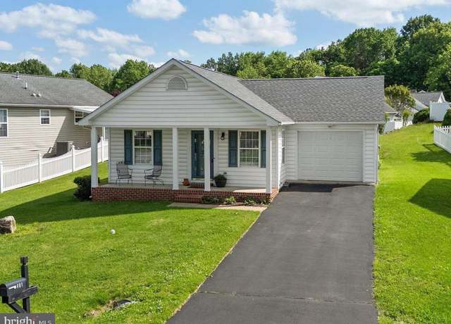 Property at 401 Artisan Way, Martinsburg, WV 25401, 2 beds, 1 bath