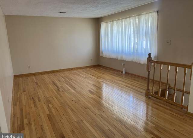 Property at 1064 Pine St, Lavale, MD 21502, 3 beds, 2 baths