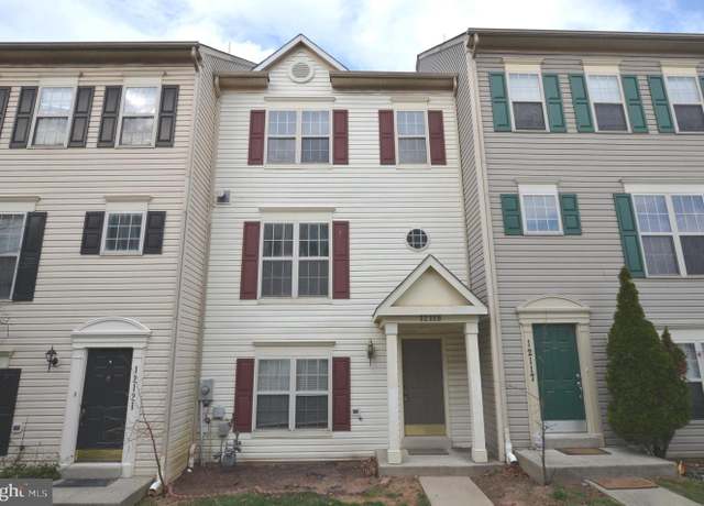 Property at 12119 Amber Ridge Cir, Germantown, MD 20876, 4 beds, 2.5 baths