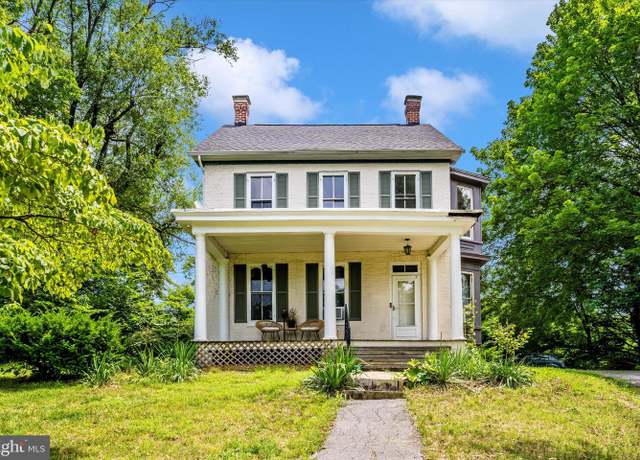 Property at 524 Virginia Ave, Hagerstown, MD 21740, 3 beds