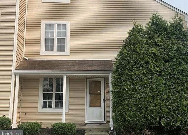 Property at 403 Paddock Ct, Sewell, NJ 08080, 2 beds, 1 bath