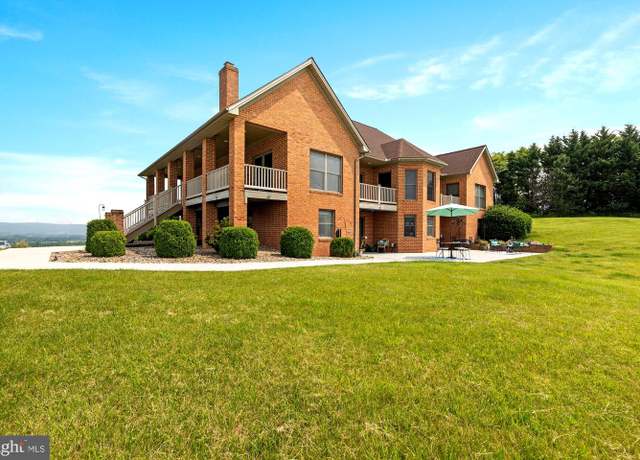 Property at 100 Orchard Hill Dr, Orrtanna, PA 17353, 4 beds, 4.5 baths