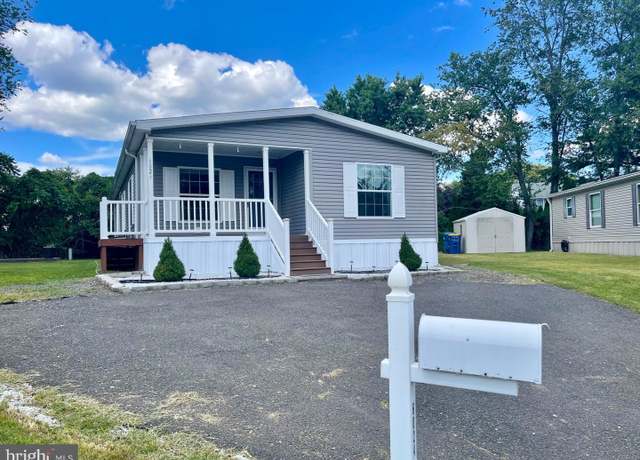 Property at 6024 Falmont Dr, Morrisville, PA 19067, 3 beds, 2 baths