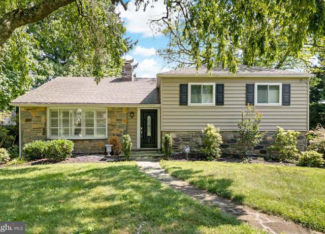 Property at 328 W Conestoga Rd, Devon, PA 19333, 3 beds, 2.5 baths