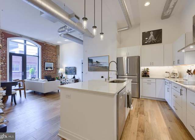 Property at 41 W Lemon St #301, Lancaster, PA 17603, 2 beds, 2 baths