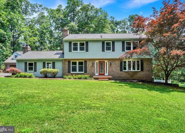 Property at 8975 Deer Ln, Stewartstown, PA 17363, 4 beds, 2.5 baths