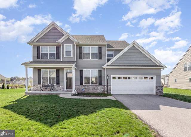 Property at 3815 Country Dr, Dover, PA 17315, 4 beds, 2.5 baths