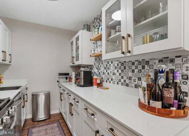 Property at 1200 S Arlington Ridge Rd #314, Arlington, VA 22202, 1 bed, 1 bath