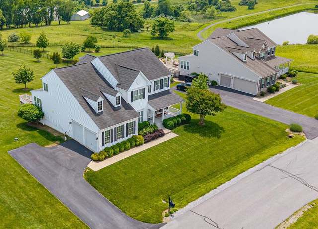 Property at 36747 Pond Side Ln, Purcellville, VA 20132, 5 beds, 4.5 baths