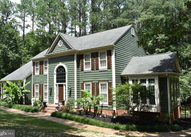 Property at 12701 Isle Of Pines Blvd, Fredericksburg, VA 22407, 5 beds, 4 baths