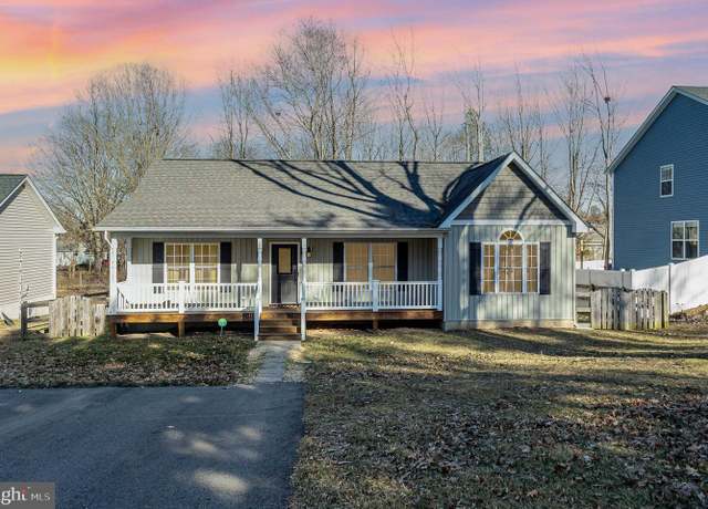 Property at 109 Lakeview Dr, Colonial Beach, VA 22443, 3 beds, 2 baths
